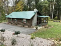 PET FRIENDLY Adirondacks Log Cabin! Lake George, Saratoga, SPAC, Sacandaga