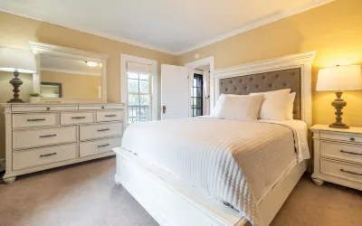 Historic Cody Home w/ hot tub. Walking distance to down town Cody!