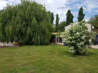 Sur 7HA Cottage Confort+ full clim Piscine chauffée Spa Boulodromesport Fitness