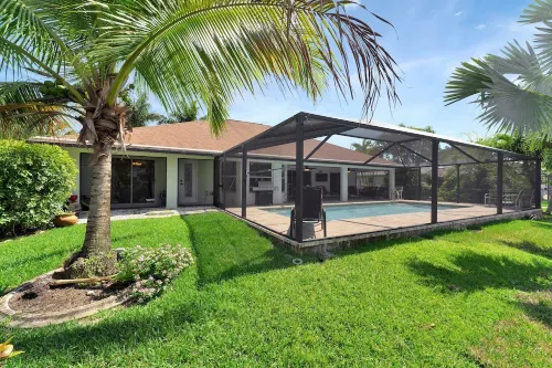 Luxurious Heated Saltwater Pool Home