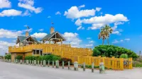 Magnificent NEW LISTING Oceanfront home located Ocean Lakes Family Campground Hotels near TPC Myrtle Beach