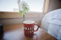 Sleeps 11 and is across the street from Resort, Marina and walking paths. Hotels in Oacoma