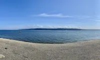 Waterfront Cabin on Camano Island with hot tub and outdoor patio.