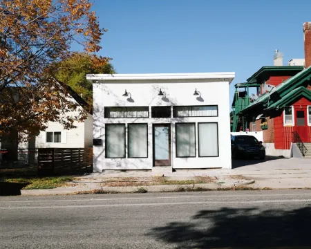 1930s Store Front with original brick, in the heart of Ogden. Hotels in Ogden
