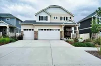 Mountain View house with, Jacuzzi, 5 beds 3.5 bath near Airport