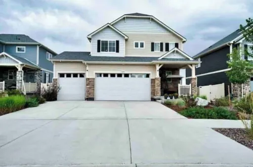 Mountain View house with, Jacuzzi, 5 beds 3.5 bath near Airport