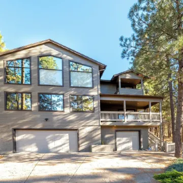 Flagstaff Treehaus:#1 300 5 Star Reviews! Forest Edge Continental - 10 Year Host