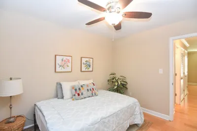 Updated Townhome near Downtown Columbia, I-26, Lexington Medical Center