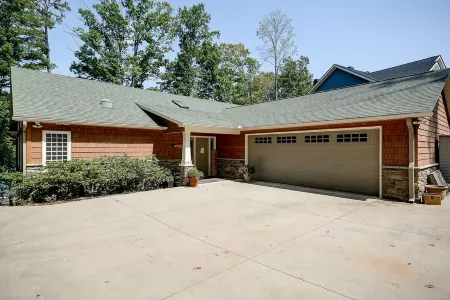 Lake Keowee Private Waterfront Отели в г. Окони Каунти