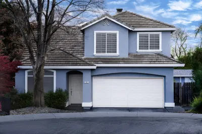 Beautiful, central located with pool and fire pit! Hotels near T.J. Maxx