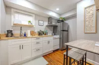 Cozy, dog-friendly, downtown