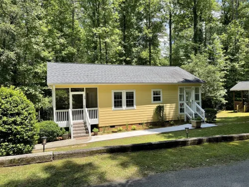 Modern cabin near Table Rock/Pretty Place