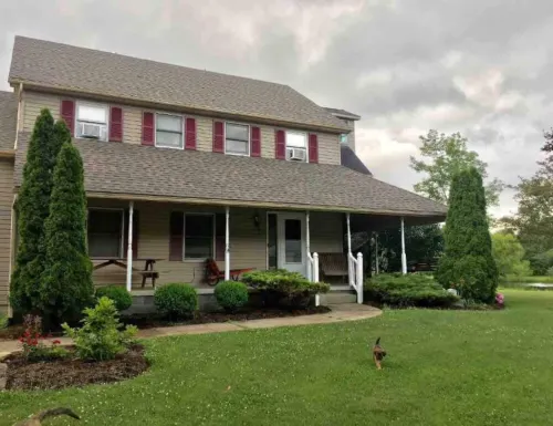 Ledgestone Farms-Rustic Western Getaway Hotels in Champion Township