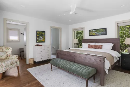 Timeless Comfort: Unwind in Our Remodeled 3 bedroom Retreat