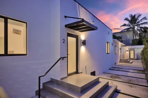 Nice Remodeled Villa 2 in Miami