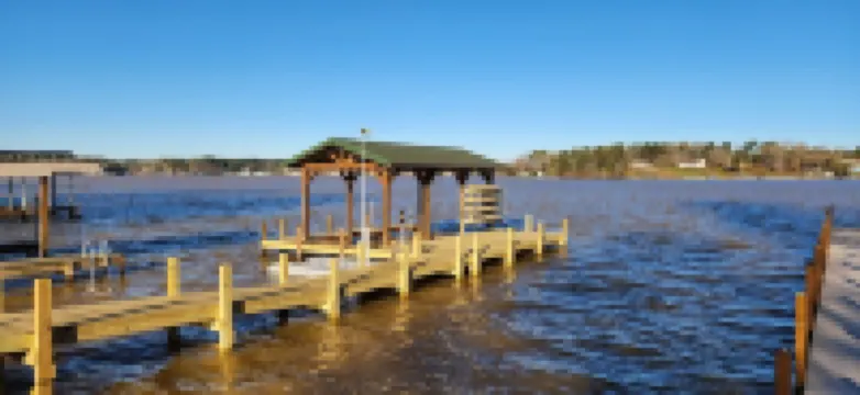 READY TO RELAX?  Lake front house w/ beautiful Sunsets on Lake Greenwood