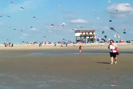 Lovely furnished holiday apartment in central, peaceful location near beach Отели в г. Санкт-Петер-Ординг