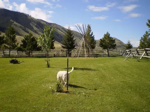 Trapper Cabin, Greyhouse Inn Vacation Rentals
