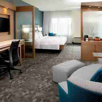 Courtyard Akron Downtown Rooms