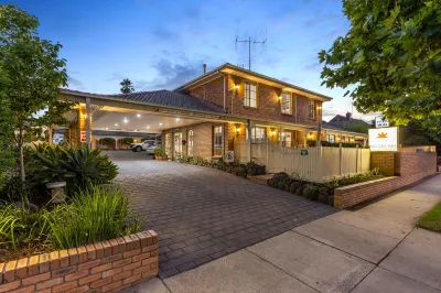 Golden Square Motor Inn Hotels near Harvey Norman Bendigo