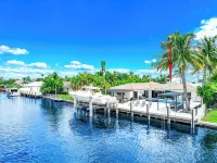 Heated Pool & Hot Tub! Waterfront+Golf Cart!
