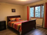 Mountain and ocean view home close to downtown and hiking trails Hotels in Kodiak Island