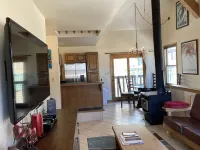 2 Bed 2 Bath, parking, convenience of Downtown CB on a Budget. Pets! Shuttle