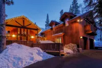 Steps from Four O Clock Run, Spacious and Charming  Ski-In/Ski-Out Retreat