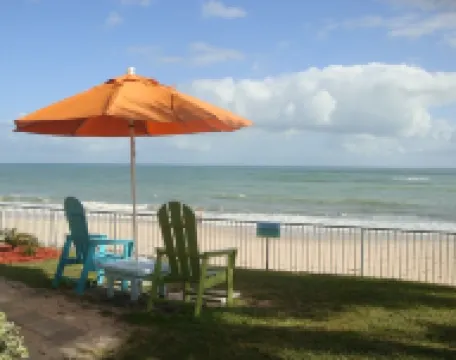 Island Living, Within Walking Distance To Beach Restaraunts Shops Parks Marina