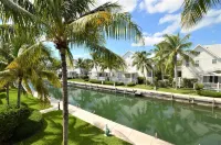 Coral Lagoon 3 Bed/2.5 Bath Pet Friendly Villa