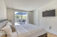 Beautiful Fire Island Pines Beach House—Pool, Hot Tub, Rooftop, Garden & More! Hotels near Robert Moses State Park - Long Island