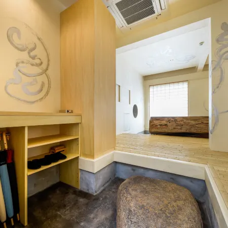 Luxury Entire House Rental  Chiyo Отели рядом с достопримечательностью «Храм Цуругаока-Хатиман-гу»