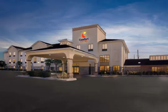 Comfort Suites Panama City Near Tyndall AFB