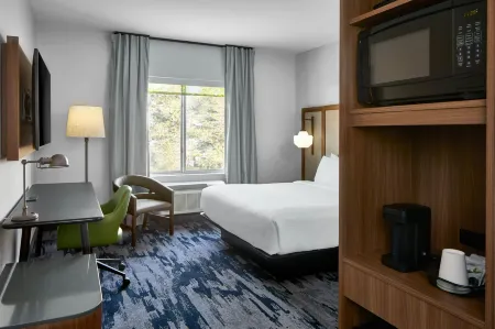 Fairfield Inn & Suites Cornelia Отели в г. Токкоа