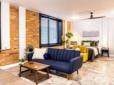 Incredible Downtown Apartment W/ Views & Desk @ the Virginia Grand -Downtown IF