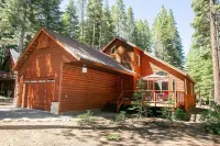 Tahoe Donner Cabin Level Driveway Sleeps 8