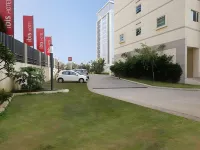 イビス プーン フンジャワディ ホテル - 駐車場