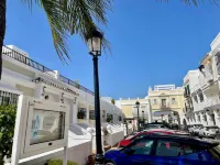 Luxury Townhouse Sea Views 10 Min from Puerto Banús - บังกะโล