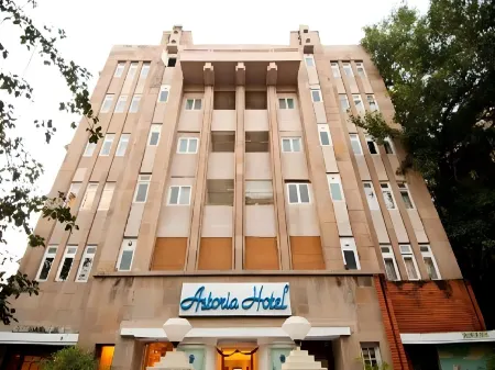 Astoria Hotel Отели рядом с достопримечательностью «Вокзал Чхатрапати-Шиваджи»