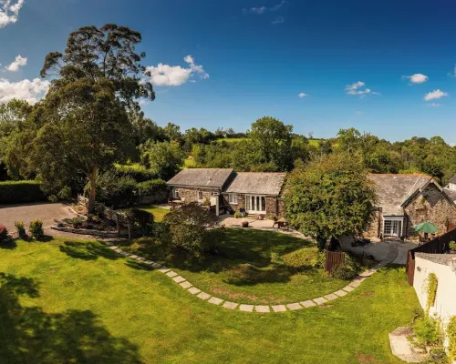 Beautiful, Romantic  Cottage in Rural Setting with Country Club Membership. Hotels in Saltash