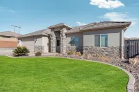 Pool_Hot Tub_Fire Pit_Water Slide_Garage Parking