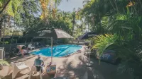 Nomads Noosa Youth Resort - Beach