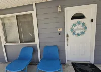 Beachfront Bliss – Steps to Dining, Shops & More!