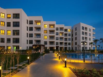 Budget-Friendly Seaside Stay