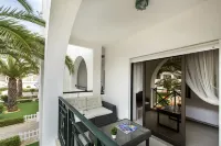 Be my Guest Flat with Pool Acess Hotel di Porches