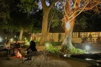 Island Safari Lodge