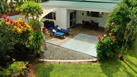 White House Apartments