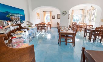 Hotel Casa Adolfo Ischia