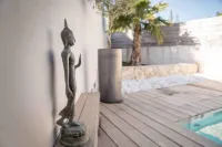 Mas Lafleur Hotels in Eyragues