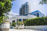 Anapa Okean Hotel Hotel in zona Aeroporto di Anapa-Vitjazevo